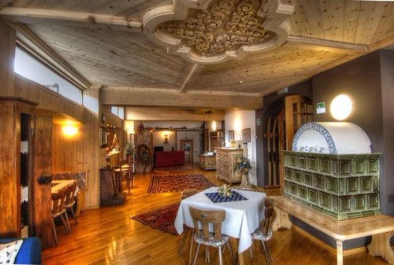 Meuble Garni Della Contea Hotel Bormio Eksteriør billede