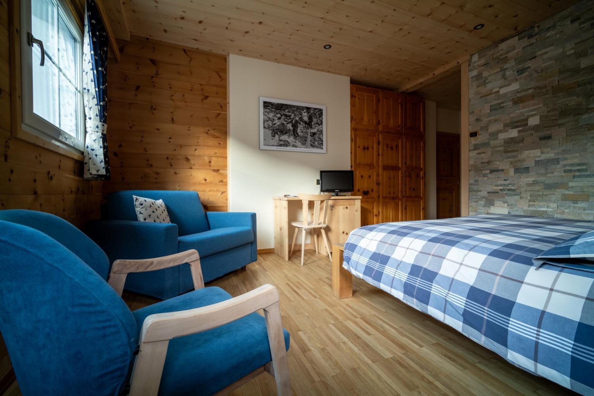 Meuble Garni Della Contea Hotel Bormio Eksteriør billede