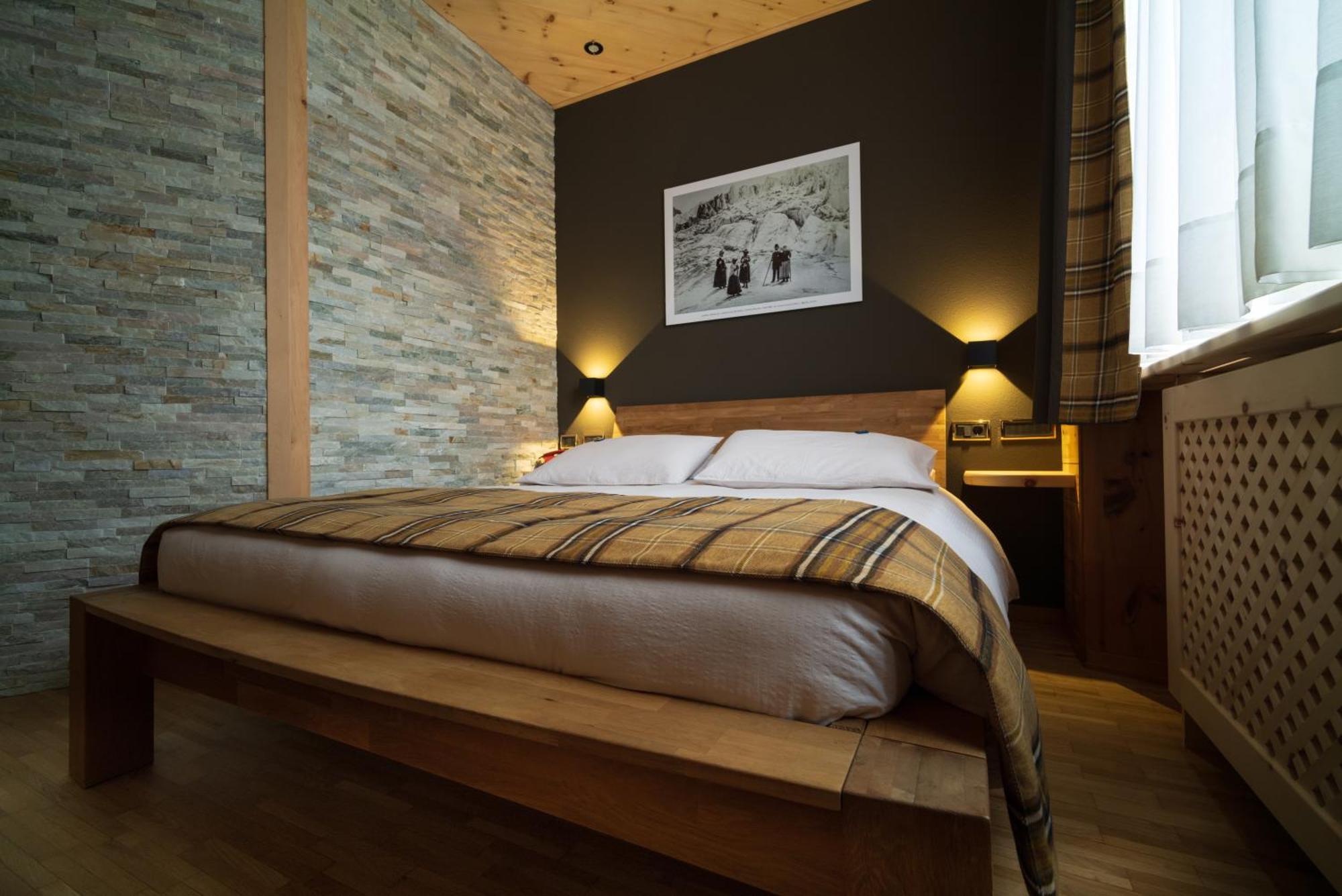 Meuble Garni Della Contea Hotel Bormio Eksteriør billede