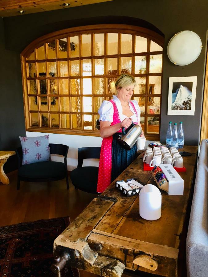 Meuble Garni Della Contea Hotel Bormio Eksteriør billede