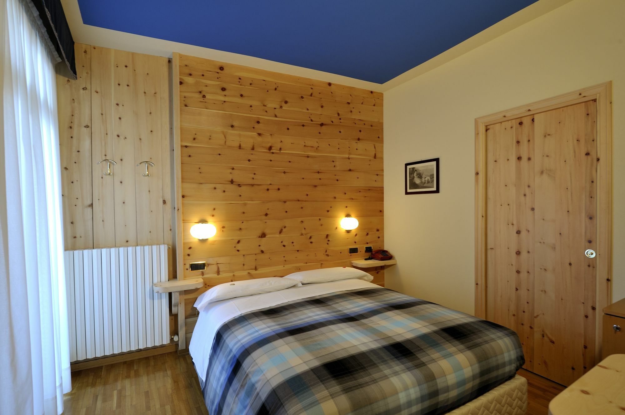 Meuble Garni Della Contea Hotel Bormio Eksteriør billede