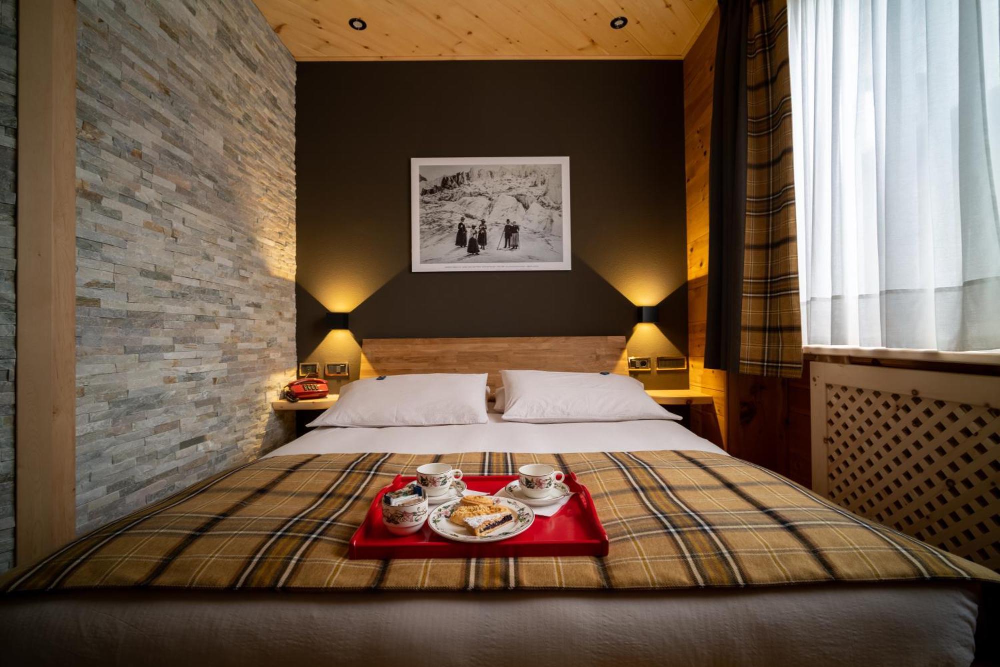 Meuble Garni Della Contea Hotel Bormio Eksteriør billede